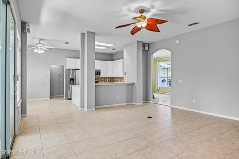2534 Beautyberry Circle E Jacksonville FL 32246