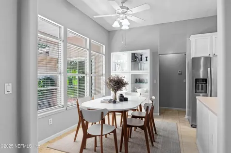 2534 Beautyberry Circle E Jacksonville FL 32246