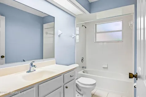 2534 Beautyberry Circle E Jacksonville FL 32246