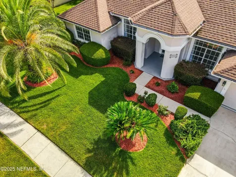 2534 Beautyberry Circle E Jacksonville FL 32246