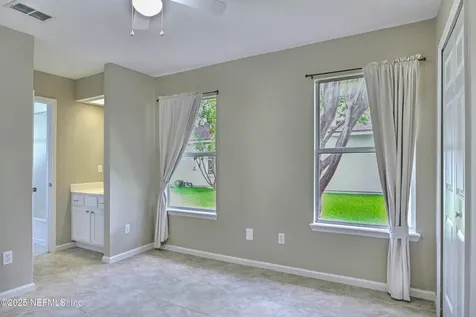 2534 Beautyberry Circle E Jacksonville FL 32246