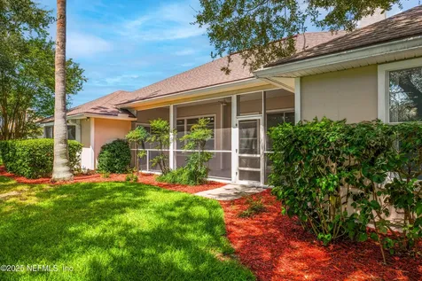 2534 Beautyberry Circle E Jacksonville FL 32246