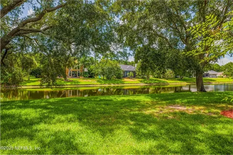 2534 Beautyberry Circle E Jacksonville FL 32246
