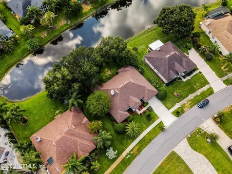 2534 Beautyberry Circle E Jacksonville FL 32246