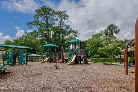 2534 Beautyberry Circle E Jacksonville FL 32246