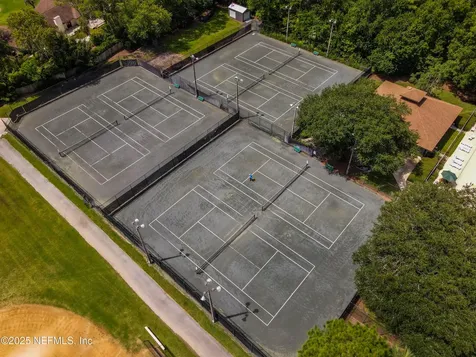 2534 Beautyberry Circle E Jacksonville FL 32246