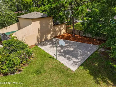 2534 Beautyberry Circle E Jacksonville FL 32246