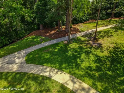 2534 Beautyberry Circle E Jacksonville FL 32246