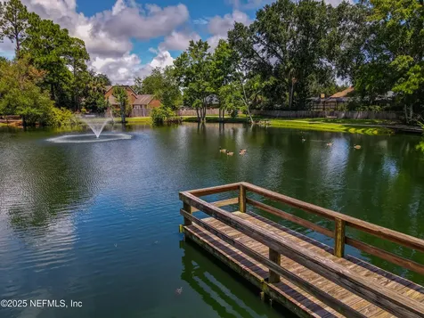 2534 Beautyberry Circle E Jacksonville FL 32246