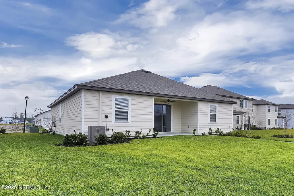 3991 Gareys Ferry Way Middleburg FL 32068