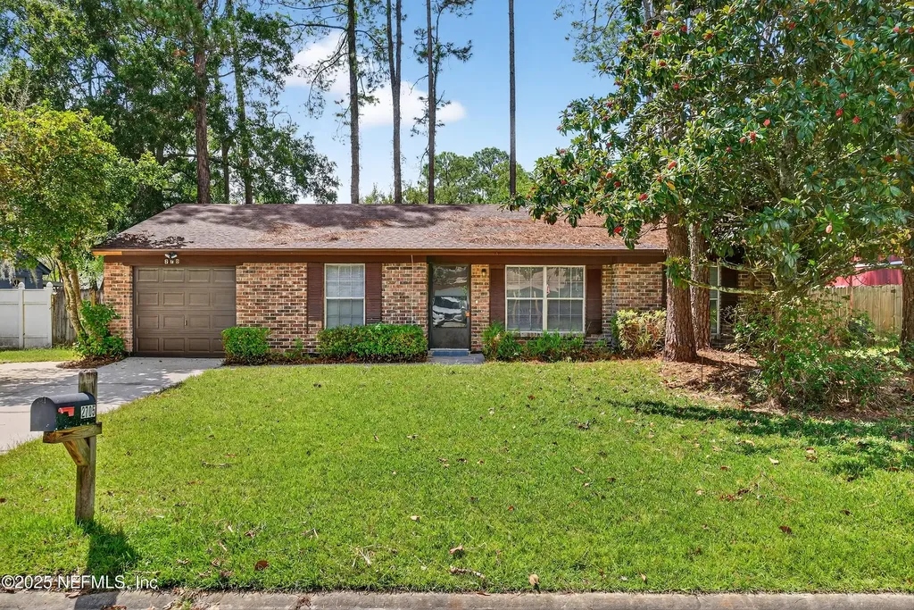 2705 Pinewood Boulevard N Middleburg FL 32068