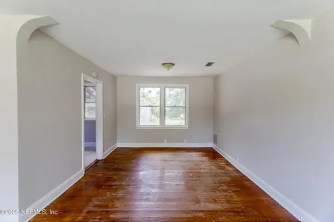 8073 Oakwood Street Jacksonville FL 32208