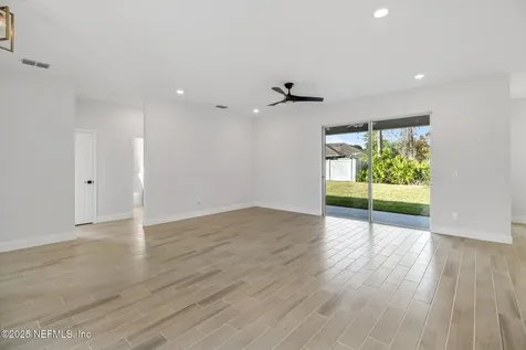 7 Burning View Lane Palm Coast FL 32137
