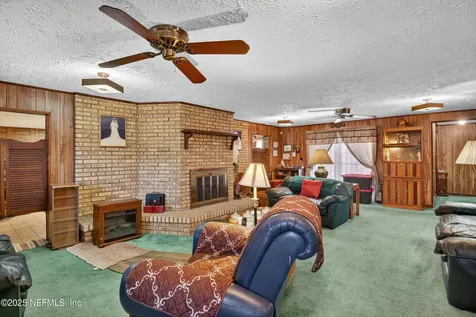 2812 Henrietta Street Jacksonville FL 32209