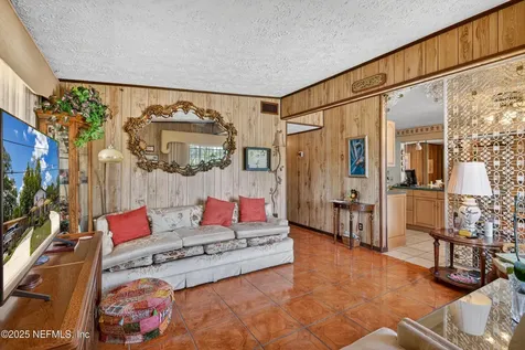 2812 Henrietta Street Jacksonville FL 32209