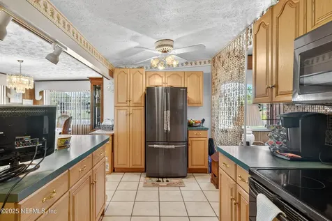 2812 Henrietta Street Jacksonville FL 32209