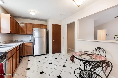 2948 Safeshelter Drive W Jacksonville FL 32225