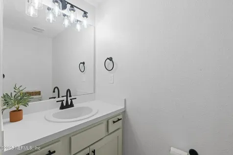 852 Capitol Parkway Jacksonville FL 32218