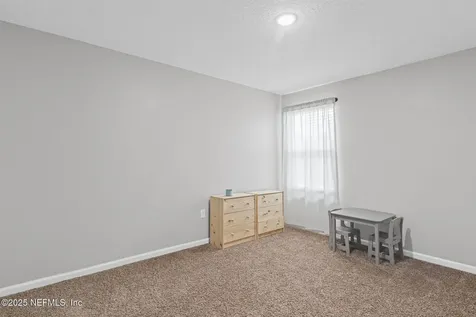 852 Capitol Parkway Jacksonville FL 32218