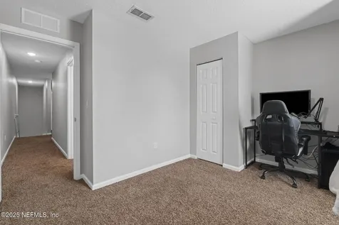 852 Capitol Parkway Jacksonville FL 32218
