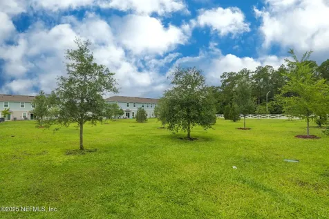 852 Capitol Parkway Jacksonville FL 32218