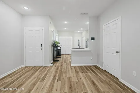 852 Capitol Parkway Jacksonville FL 32218