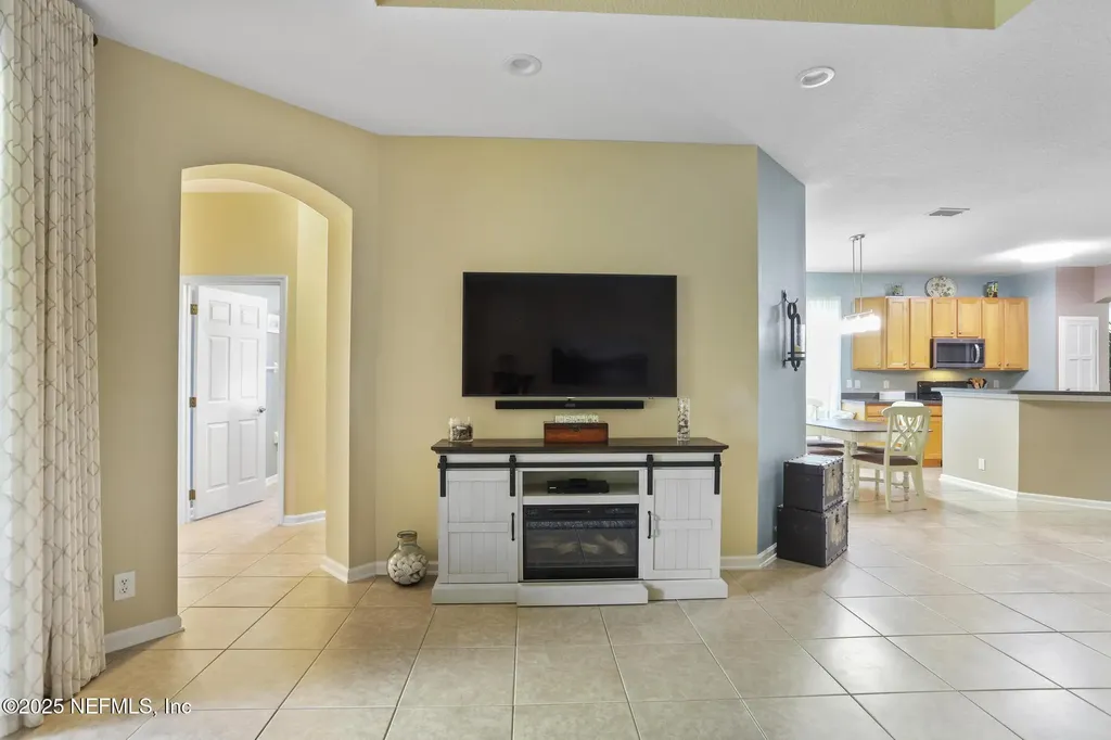 406 Ridgeway Boulevard Deland FL 32724