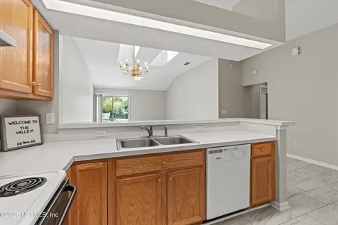3910 Meadowview Drive N Jacksonville FL 32225