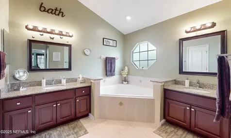 3748 Southbank Circle Green Cove Springs FL 32043