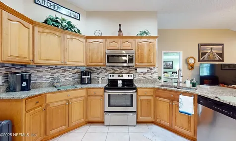 3748 Southbank Circle Green Cove Springs FL 32043