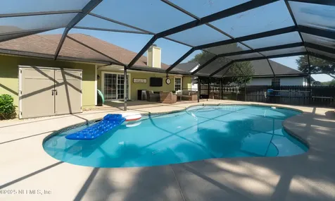 3748 Southbank Circle Green Cove Springs FL 32043