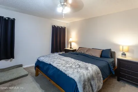 8975 Winding Vine Drive W Jacksonville FL 32244