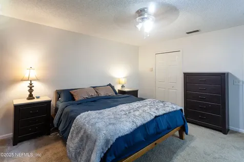 8975 Winding Vine Drive W Jacksonville FL 32244