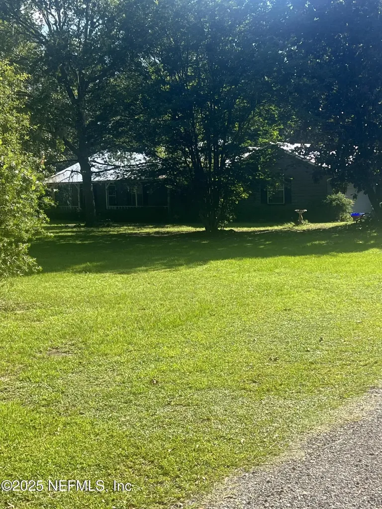 23720 NW 241 County Road NW Alachua FL 32615