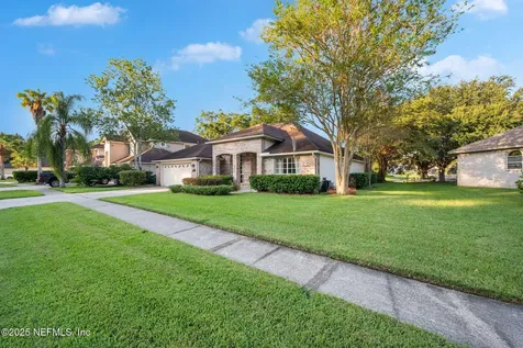 4510 Summer Walk Court Jacksonville FL 32258