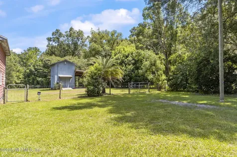 6183 George Hodges Road Macclenny FL 32063