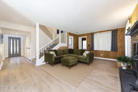 6183 George Hodges Road Macclenny FL 32063