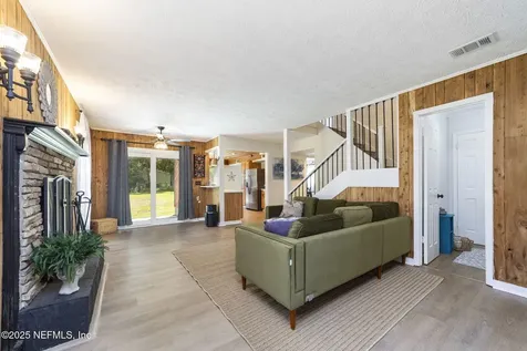 6183 George Hodges Road Macclenny FL 32063