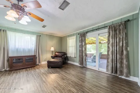 6183 George Hodges Road Macclenny FL 32063