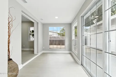5618 Milmar Drive S Jacksonville FL 32207