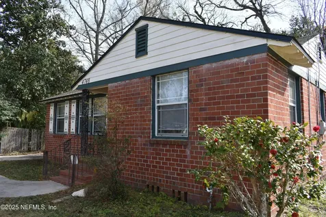 4748 Sefa Circle N Jacksonville FL 32210