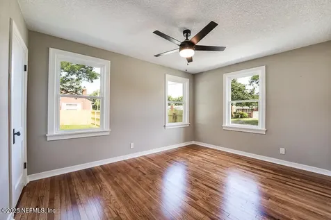 318 W 68th Street Jacksonville FL 32208