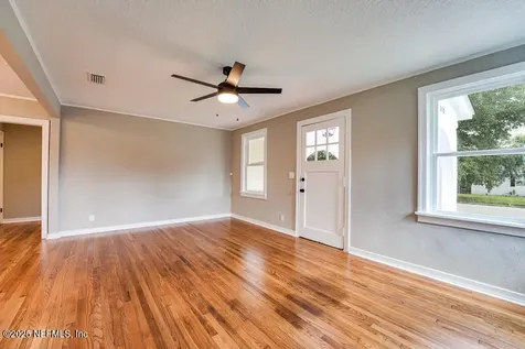 318 W 68th Street Jacksonville FL 32208