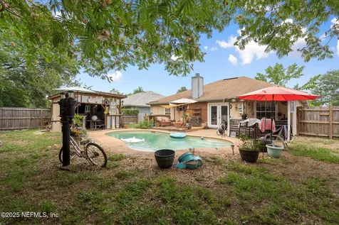 1942 Calusa Trail Middleburg FL 32068