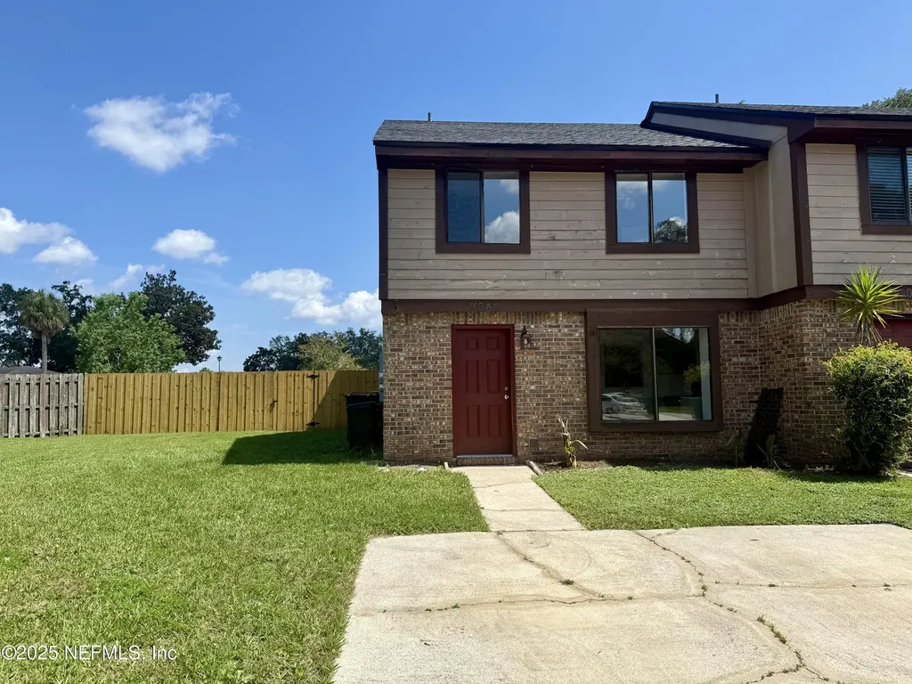 7041 Prestwick Circle N Jacksonville FL 32244