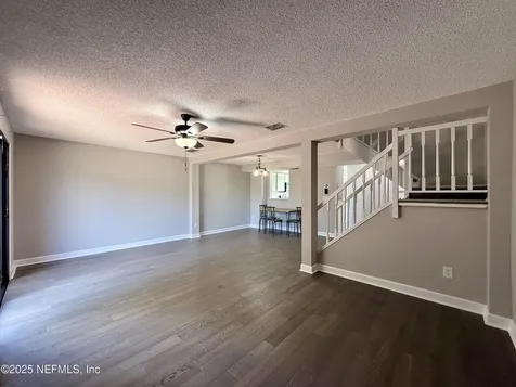 7041 Prestwick Circle N Jacksonville FL 32244