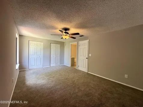 7041 Prestwick Circle N Jacksonville FL 32244
