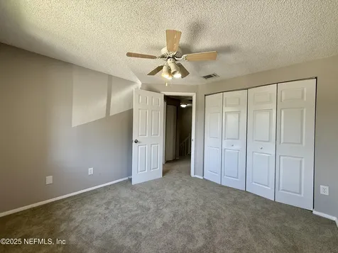 7041 Prestwick Circle N Jacksonville FL 32244