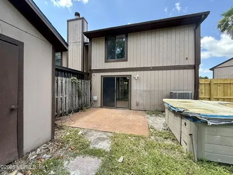 7041 Prestwick Circle N Jacksonville FL 32244