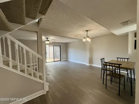 7041 Prestwick Circle N Jacksonville FL 32244